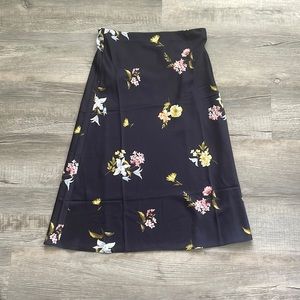 Loft floral midi skirt size M!